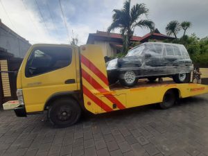 Mobil derek Bambu apus 24 jam 081385550003