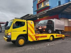 Cari jasa derek mobil towing Bogor