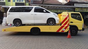 Jasa derek towing Cilandak dan sekitarnya 081385550003