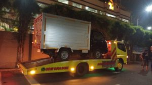 Towing derek Pasar minggu